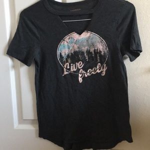 Short sleeved tee